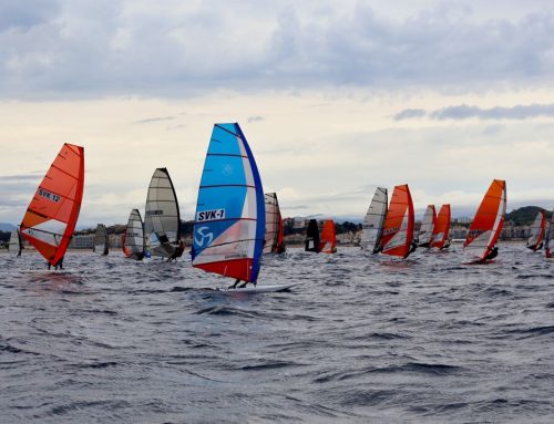 Manchón and Mailhos lead the champions at the 2026 Raceboard Worlds in Blanes